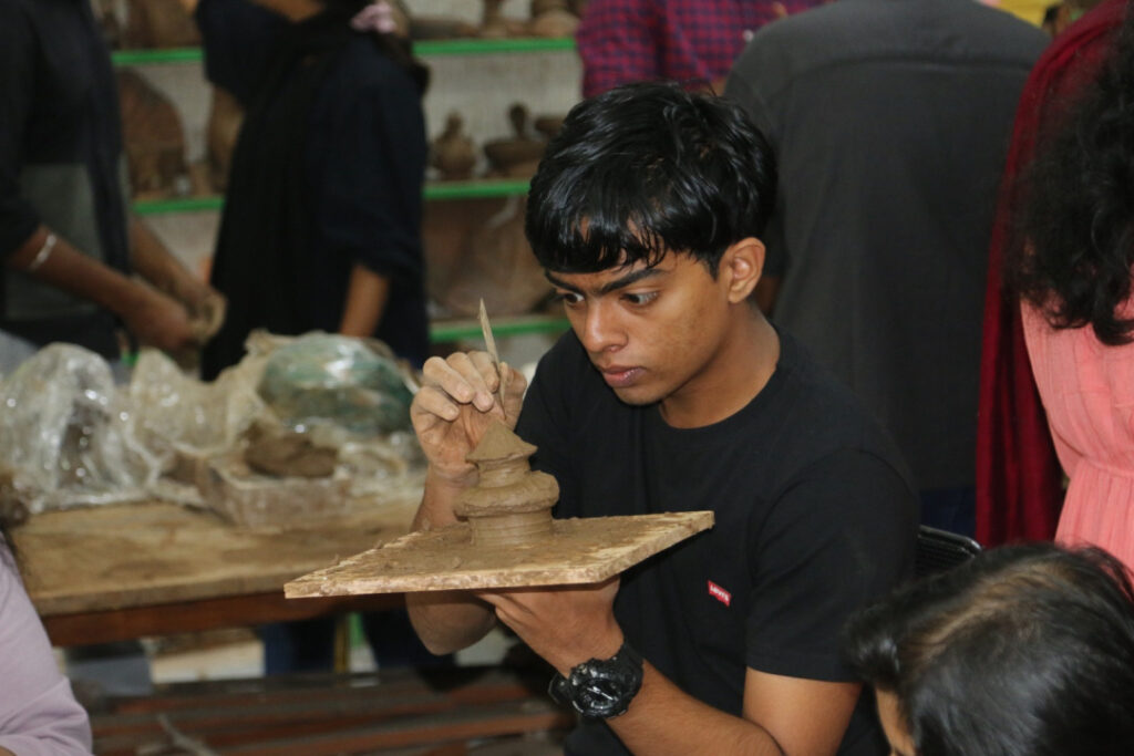 Sculpture Workshop with Art.Anil Dayanand - DCSMAT